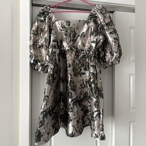 BRAND NEW: Silver Floral Print Dress